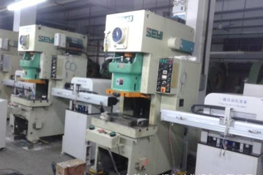 获 3800 万元 A+ 轮投资，乐摇摇科技利用抓娃娃机做线下版的广点通